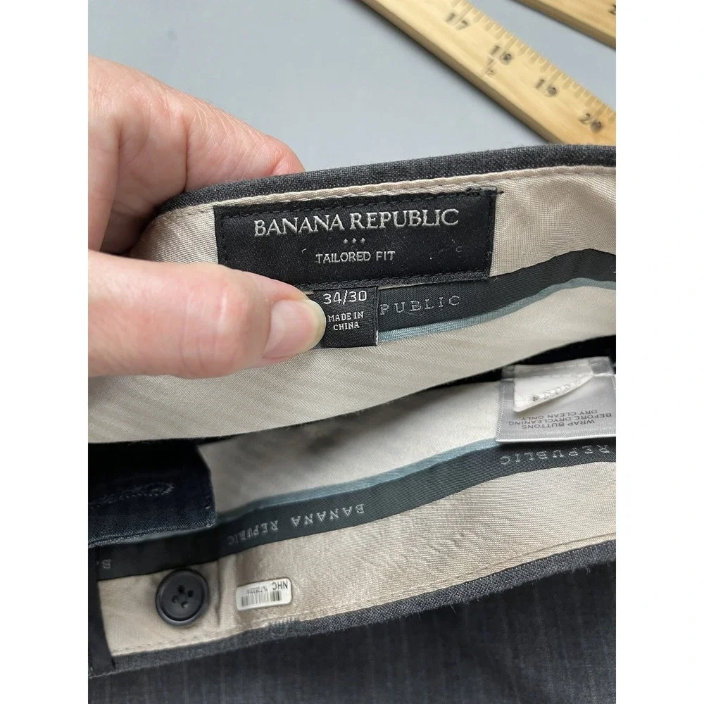 Banana Republic presenting stylish